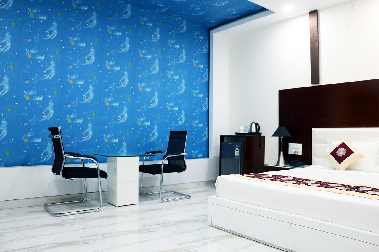 Hotel Neelam Moga Λουντιάνα Εξωτερικό φωτογραφία